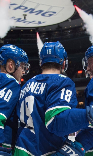 Virtanen, Markstrom lead Canucks over Coyotes 3-1